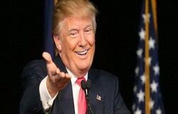 ترامپ دختر بچه آمریکایی را بخاطر قدش مسخره کرد/ ویدئو