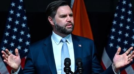 معاون ترامپ منکر برنامه حمله به ایران شد!/ ویدئو