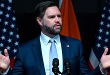 معاون ترامپ منکر برنامه حمله به ایران شد!/ ویدئو