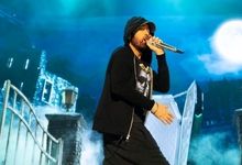 جشن ۱۸ سالگی ترک اعتیاد خواننده مشهور