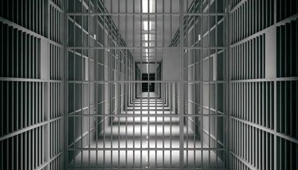 آقای بازیگر محکوم به حبس ابد شد/ عکس