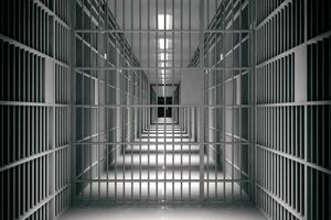 آقای بازیگر محکوم به حبس ابد شد/ عکس