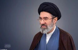 اجازه رهبر انقلاب برای فرصت ۴۵ روزه به دولت برای معرفی ۲ وزیر اطلاعات و دفاع به مجلس