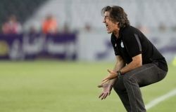 سرمربی استقلال از ایران می‌رود؟