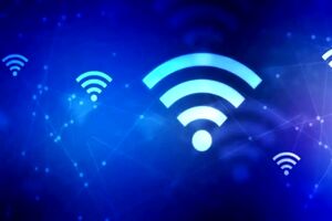 یک نماینده: تا اتفاق خاصی نیفتاده، باید اینترنت را وصل کرد