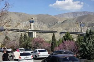 پل B۱ کرج هنوز افتتاح نشده بود/کاربرد پل کاستن از ترافیک منطقه بود