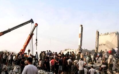 مراسم تشییع دانش‌آموزان شهید میناب/ عکس