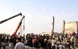 مراسم تشییع دانش‌آموزان شهید میناب/ عکس
