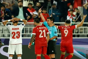 انتخاب داوران لیگ برتر ایران با هوش مصنوعی