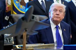 ترامپ علی رغم آتش بس، باز ایران را به حمله نظامی تهدید کرد