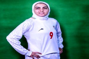 تصمیم کاپیتان تیم ملی زنان برای پناهندگی تغییر کرد