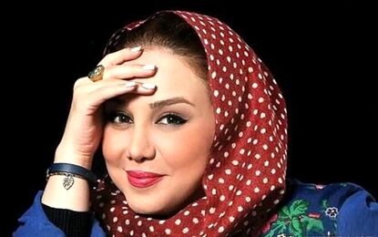 سلفی «بهنوش بختیاری و بهاره رهنما» در پشت صحنه «آقای سانسور»/ عکس