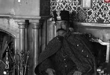  یکی از زیباترین زنان ناصرالدین شاه با لباس چینی/ عکس