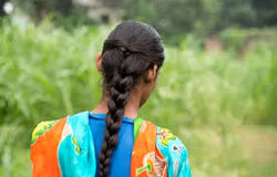 تجاوز پدر ۵۰ ساله به دختر ناشنوایش و باردار شدن او