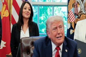 رسوایی جنسی در کابینه ترامپ/ وزیر کار آمریکا مجبور به کناره‌گیری شد