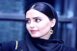«الناز شاکردوست» در حال خوردن صبحانه در پشت‌صحنه «شبی که ماه کامل شد»/ عکس
