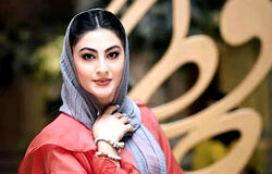 عکس مریم مومن با تیپ تابستانی‌اش در خیابان