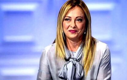 مکرون مقابل جورجیا ملونی عنان از کف داد!/ ویدئو