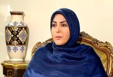 تصویر المیرا شریفی مقدم با کلاه‌‎خود جنگی در تلویزیون!