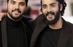 قاب متفاوت علی دایی در کنار سینا مهراد و ساعد سهیلی/ عکس