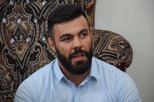 امیر علی‌اکبری ناک‌اوت شد