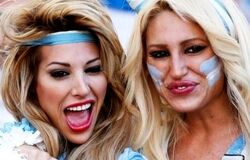 تماشاگران زن آرژانتین جذاب‌ترین تماشاچیان جام جهانی اعلام شدند/ ویدئو + عکس
