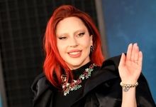 «لیدی گاگا» در یک مراسم فوتوکال در برلین/ عکس