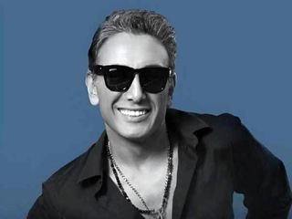 تصویری از همسر جدید شادمهر با چشمان رنگی