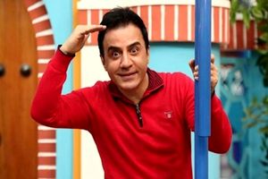 دیدار عموپورنگ با کودکان بیمار و مجروح در جنگ/ عکس