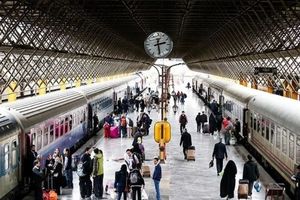 فوری/ حرکت قطارها از راه‌آهن مشهد متوقف شد