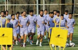 ورمزیار: مدیران استقلال اول صبح خرید نمی‌کنند