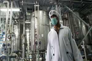 ماجرای «غبار هسته‌ای» که مدام ترامپ به آن اشاره می‌کند چیست؟/ آیا آمریکا واقعا می‌تواند آن را از ایران خارج کند؟