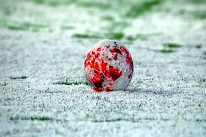 پرسپولیس صدر جدول را از سپاهان گرفت/ سرگیف گل زد و اخراج شد!