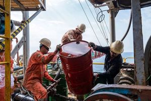 نفت دوباره گران شد