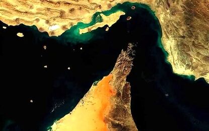 تیشرت جالب مشهورترین بازیگر آمریکا با نام "تنگه هرمز" فضای مجازی را ترکاند/ عکس