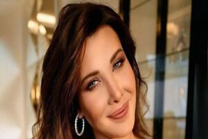 تیپ تینیجری و جذاب نانسی عجرم در ۴۳ سالگی/ عکس