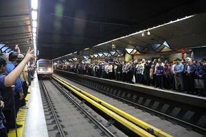 عصبانیت مجری منوتو از رایگان شدن مترو در تهران!/ ویدئو