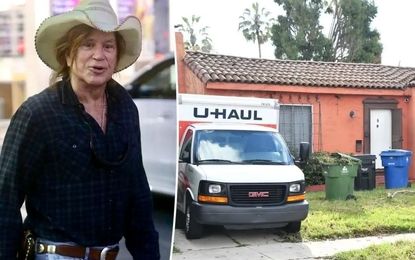 گلریزان جواب نداد/ صاحبخانه، بازیگر مشهور را بیرون کرد