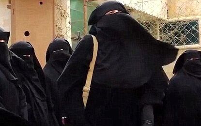 زنان گازگیر داعش دختربچه ای را انقدر گاز گرفتند تا کشته شد