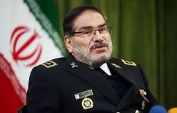 جزئیات زنده بیرون کشیدن شمخانی از زیر آوار/ ویدئو