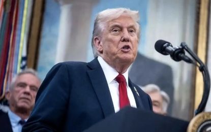 حرکت مرموز ترامپ در رابطه با ایران/ قصد دونالد چیست؛ مذاکره یا جنگ؟